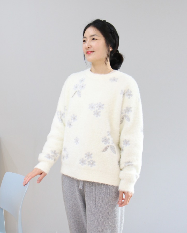 [handmade] white flower knit